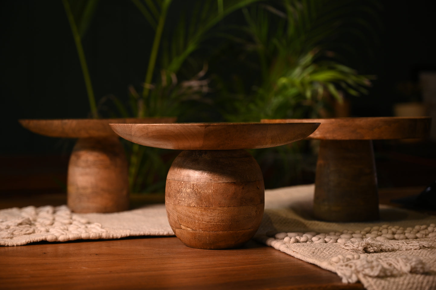 The Pedestal Cake Table (Round)