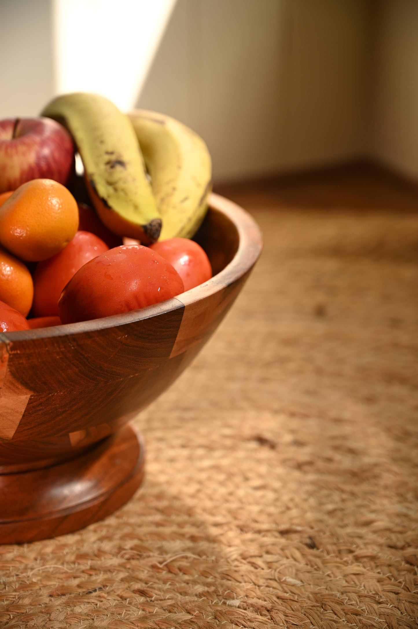The Footed Fruit Bowl