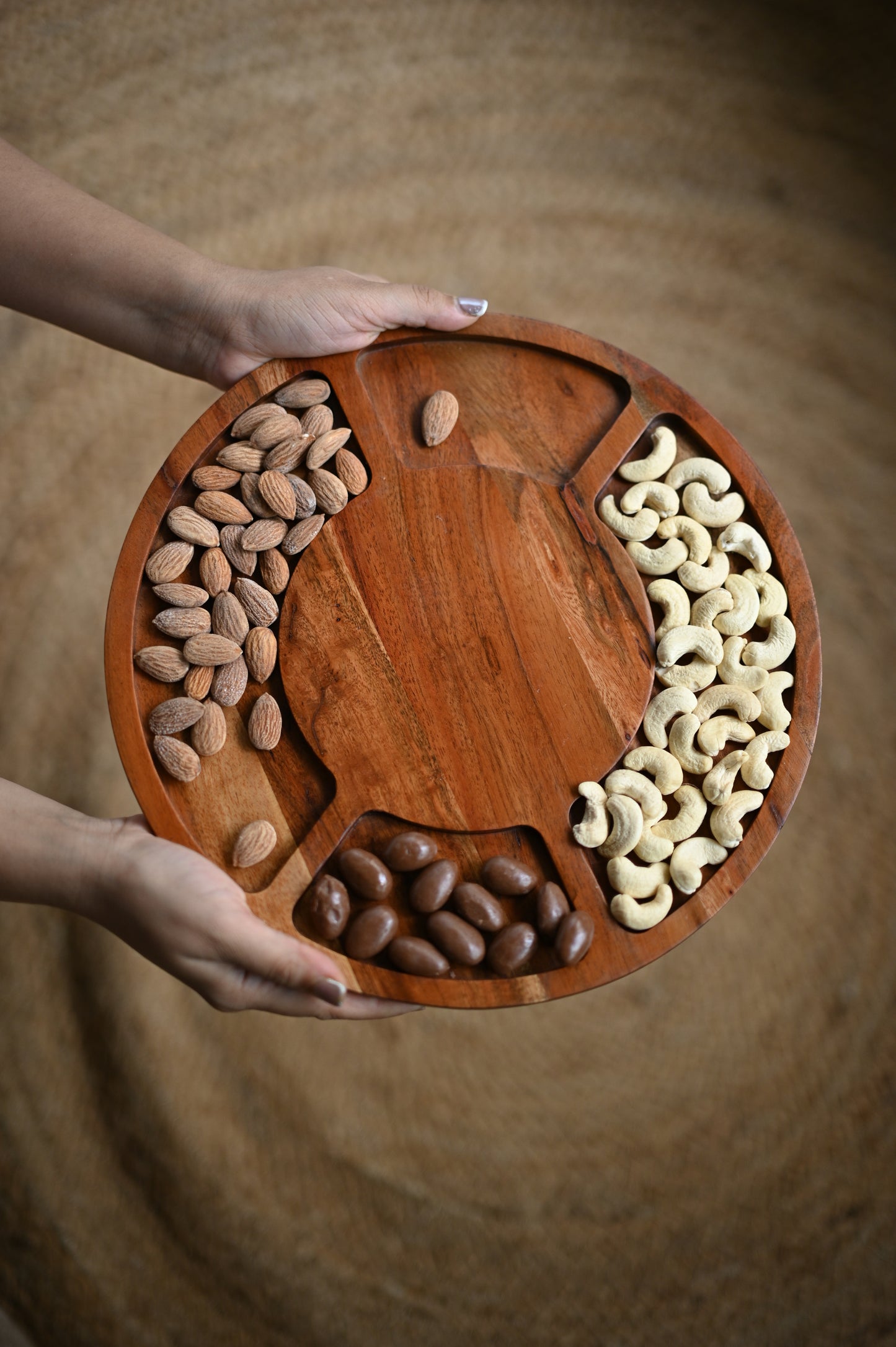The Round Snack Server