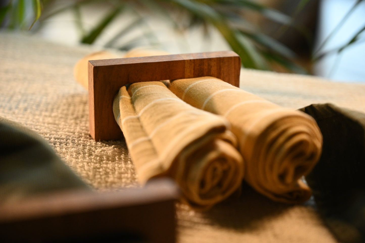 The Linear Napkin Holders